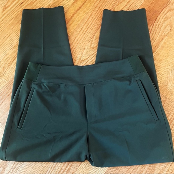 Athleta Travel Pant in Olive Green